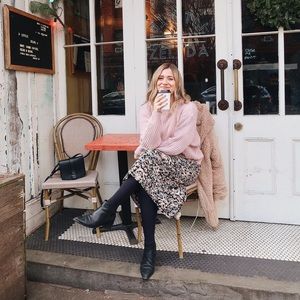 Vintage-inspired grandma chic maxi dress